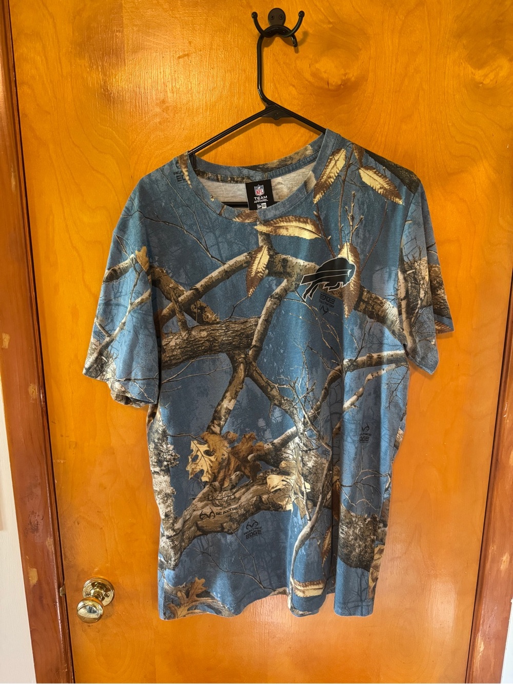 Buffalo Bills New Era Realtree Camo T-Shirt Blue Men’s Large NFL
